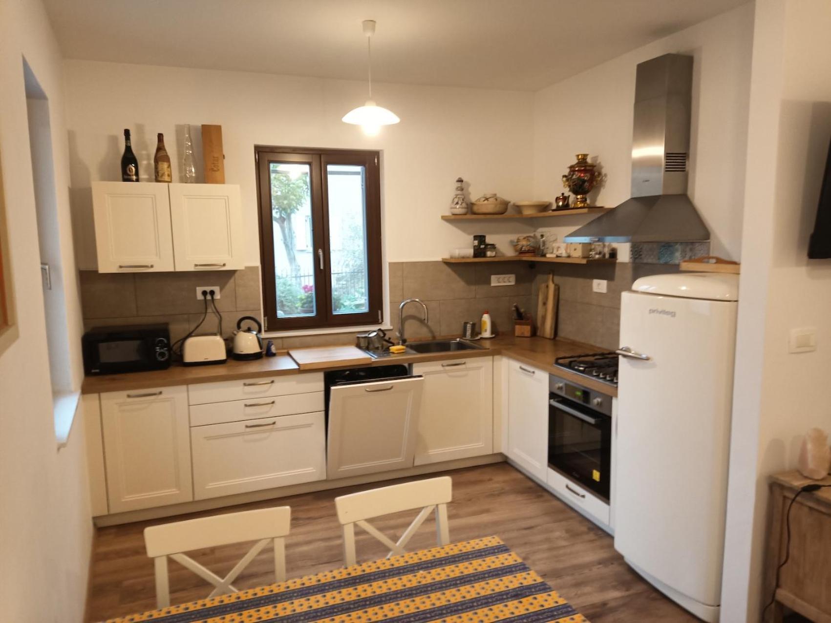 Apartment Hisa Rozmarin